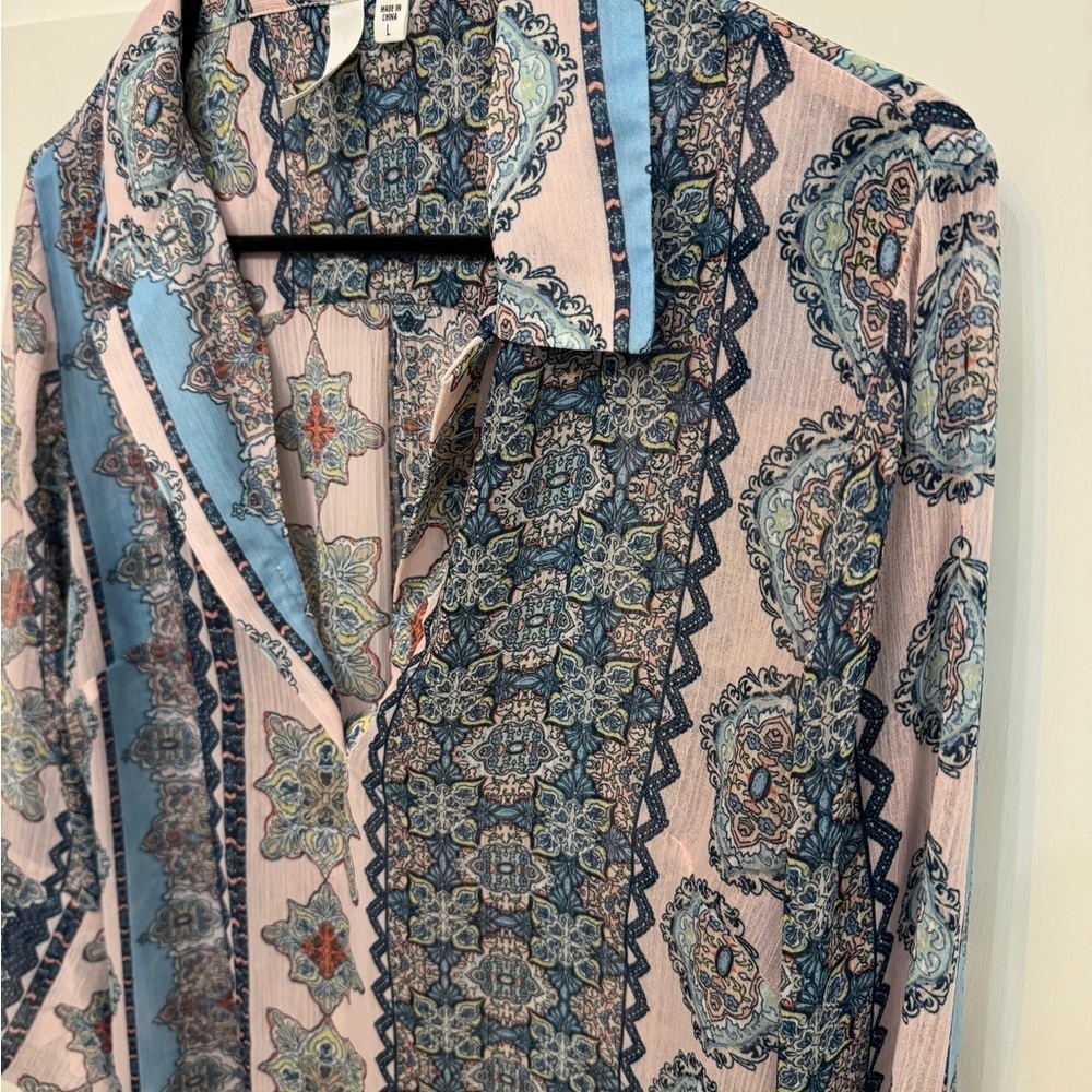 Kut from the Kloth Boho Lightweight Sheer Patterned Blouse Shirt Size L - Picture 3 of 6